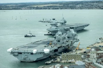 ஹவுதிகளை எதிர்கொள்வதற்காக புறப்படும் பிரித்தானியாவின் பிரம்மாண்ட விமானந்தாங்கி போர்க்கப்பல்