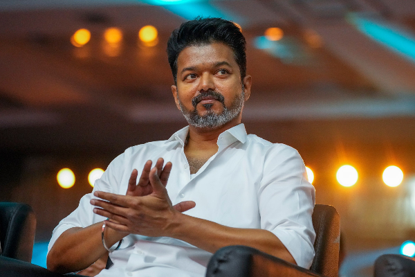 விஜய் ஏன் முக்கிய பிரச்சனைகள் குறித்து பேசுவதில்லை? | Vijay Why Silent Important Issues Tamilnadu