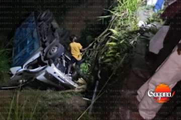 උදේම බිහිසුණු අනතුරක් - ඒ අනතුර බලන්න ගිහින් තවත් අයෙක් බස් රථයකට යටවෙයි