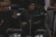22 වැනි ව්‍යවස්ථා සංශෝධනයට විරෝධය පාමින් SJB මන්ත්‍රීවරු කළු ඇඳුමින් සැරසී පාර්ලිමේන්තුවට