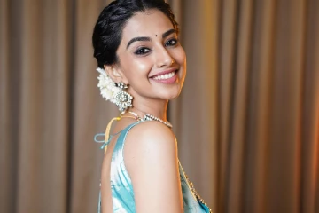 விஜய் ஜோடியாக நடிக்கும் மீனாட்சி சவுத்ரி - சேலையில் அழகிய போட்டோஷூட்