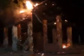 யாழ்.கிட்டுப்பூங்கா எரிப்பிற்கு யார் காரணம்! அரசியல் பிரமுகர்கள் பகீர் குற்றச்சாட்டு