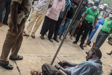 கதிரையில் அமர்ந்திருந்தவர் திடீரென மரணம்