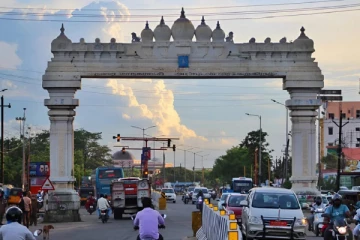 இடிக்கப்படும் மதுரையின் 2 அடையாளம் - உயர் நீதிமன்றம் உத்தரவு!