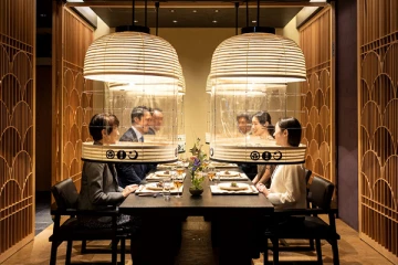 கொரோனா பரவாமல் இருக்க புது ஐடியாவா? - என்னென்ன சொல்றான் பாருங்க...