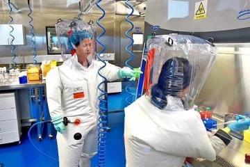 இன்னும் சீன உயிரியல் ஆய்வகங்களுக்கு பல மில்லியன் டொலர்களை வாரி வழங்கும் அமெரிக்கா