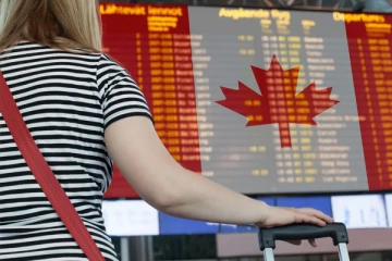 கனடாவில் இன்று முதல் அமுலுக்கு வரும் புதிய பயண மற்றும் எல்லைக் கட்டுப்பாடுகள்