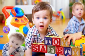 விளையாட்டு பொருட்களால் குழந்தைகளுக்கு ஆபத்து: பெற்றோருக்கு எச்சரிக்கை
