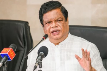 அரசியலில் இருந்து விலகத் தயார் - முழு மனதோடு கூறிய அமைச்சர் பந்துல