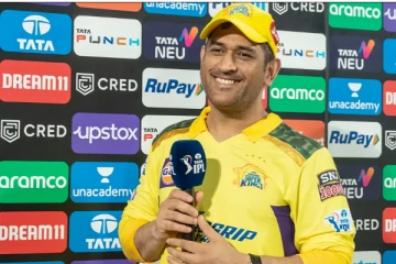 அடுத்த வருசம் ஐபிஎல் தொடர்ல எல்லாருக்கு இருக்கு பாருங்க...தோனி யாரை சொல்றார் தெரியுமா?