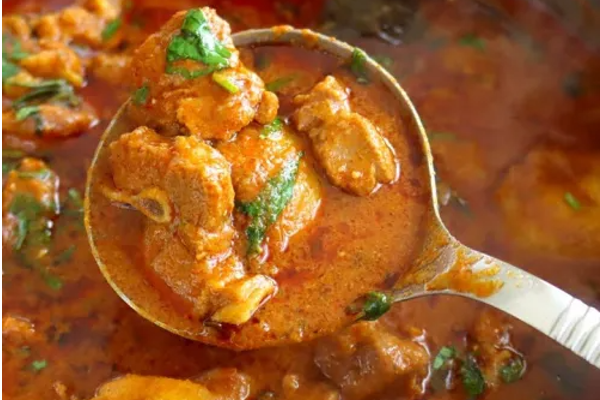 மட்டன் சால்னா ஹோட்டல் ஸ்டைலில் இனி வீட்டிலேயே செய்து அசத்தலாம்! | Mutton Kulambu Recipe