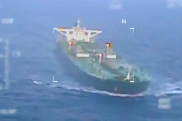 தீவிரமடையும் ட்ரம்பின் நடவடிக்கைகள்... மூன்றாவது எண்ணெய் கப்பல் பறிமுதல் | Third Oil Tanker Near Venezuela