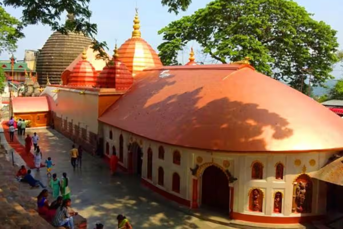 பக்தர்கள் அலைமோதும் அந்த 3 நாட்கள்.. காமாக்யா கோயிலில் உள்ள ரகசியங்கள் | Kamakhya Temple Secrets பக்தர்கள் அலைமோதும் அந்த 3 நாட்கள்.. காமாக்யா கோயிலில் உள்ள ரகசியங்கள் | Kamakhya Temple Secrets