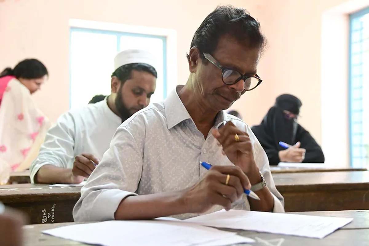 68 வயதில் 7-ம் வகுப்பு தேர்வு எழுதிய நடிகர்... யார் இந்த தேசிய விருது பெற்ற நடிகர்னு தெரியுமா? | Suriya Movie Actor 68 Years Writes 7Th Grade Exam