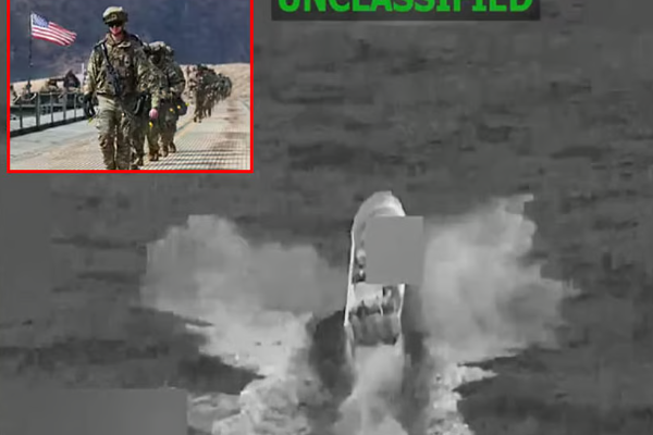 பசிபிக் பெருங்கடலில் படகில் 2 பேரை சுட்டு வீழ்த்திய அமெரிக்க ராணுவம் | Boat In The Pacific Ocean Us Military Shoots