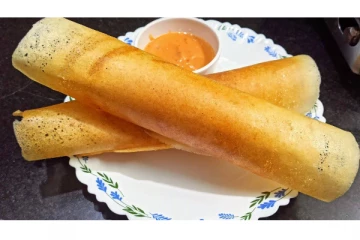 ஹோட்டல் சுவையில் நாவூறும் மொறு மொறுப்பான தோசை - செய்வது எப்படி?