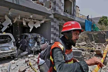 பயங்கரவாதியின் வீட்டிற்கருகே வெடிகுண்டு தாக்குதல்! இந்தியாவை குற்றஞ்சாட்டும் பாகிஸ்தான்