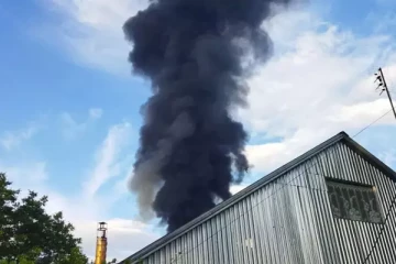 உக்ரைனில் பீரங்கி பழுதுபார்க்கும் ஆலை மீது ரஷ்யா பயங்கர தாக்குதல்