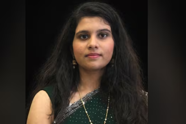 கனடாவில் வீட்டில் பற்றிய தீயில் சிக்கி இளம்பெண் மரணம் | 19 Yr Old Girl Dies In Canada House Fire