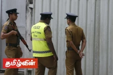 வாள் முனையில் முகமூடி கொள்ளையர்கள் அட்டகாசம்! 12 பவுண் திருட்டு