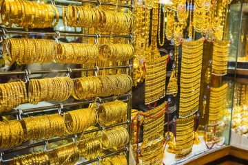 தங்கம் வாங்க காத்திருப்போருக்கான மகிழ்ச்சி தகவல் - விலையில் திடீர் மாற்றம்!