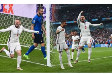 யூரோ இறுதிப் போட்டி! 2-வது நிமிடத்திலே கோல் அடித்து மிரட்டிய இங்கிலாந்து: அரங்கமே அதிரும் வீடியோ