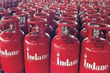 வர்த்தக பயன்பாட்டு கேஸ் சிலிண்டர் 4வது முறையாக விலை குறைப்பு