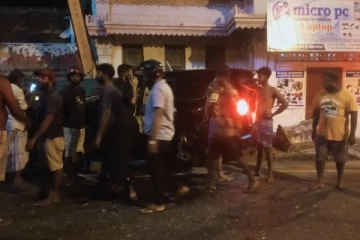 யாழில் இந்திய துணைத் தூதரக வாகனம் விபத்து; தொடரும் பொலிஸ் விசாரணை