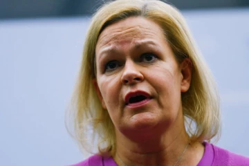 உணவுப்பொருட்கள் சேமிப்பு பதுங்கு குழிகள் ஆயத்தம் என போரை எதிர்கொள்ளத் தயாராகும் ஜேர்மனி