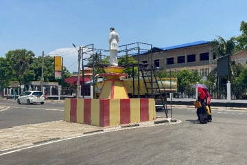 வருமானத்தில் மாத்திரம் குறியாக உள்ள மன்னார் நகரசபை: குற்றம் சுமத்தும் பொதுமக்கள்