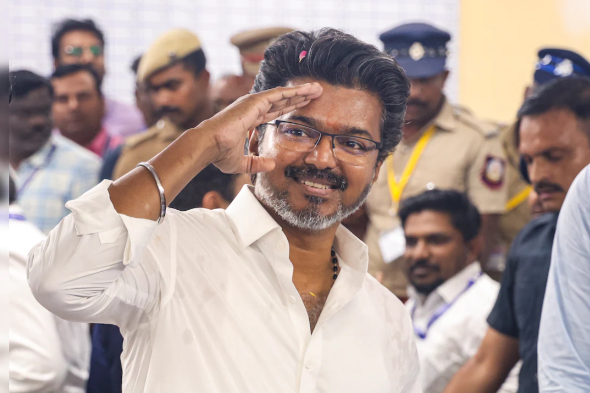 தவெகவில் இணைந்த பாண்டியன் ஸ்டோர்ஸ் சீரியல் நடிகர்.. வீடியோ இதோ | Pandian Stores Serial Actor Joins Tvk Today