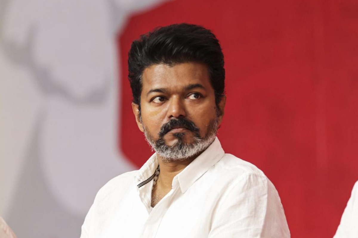 கட்சி தாவிவிடாதீர்கள்; வேட்பாளர்களுக்கு விஜய் கண்டிக்ஷன்! | Tvk Vijay Sets Conditions For Candidates