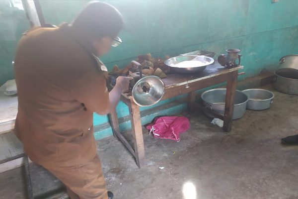 கிழக்கில் மனித நுகர்விற்கு பொருத்தமற்ற உணவுப்பொருட்கள் | Food Unfit For Human Consumption In The East