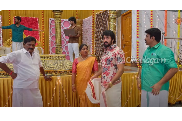 நந்தினியால் ஜனனிக்கு ஏற்பட்ட பிரச்சனை, ரவுண்டு கட்டிய குணசேகரன் ஆட்கள்.. எதிர்நீச்சல் தொடர்கிறது புரொமோ | Ethirneechal Thodargiradhu Serial Promo 17 Sep