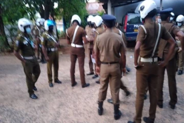 வவுனியாவில் வீடு புகுந்து மாணவன் மீது தாக்குதல்