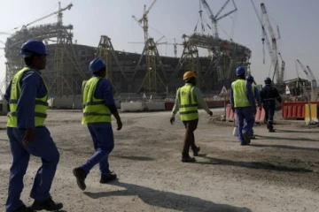 உலகக்கிண்ண கால்பந்தாட்ட போட்டிகளுக்கான மைதான நிர்மாணங்களின் போது சுமார் 500 பேர் உயிரிழப்பு..! வெளியான தகவல்