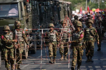 மியான்மர் இராணுவத்தின் கோரத்தாண்டவம்: மேலும் 82 பேர் சுட்டுக்கொலை!