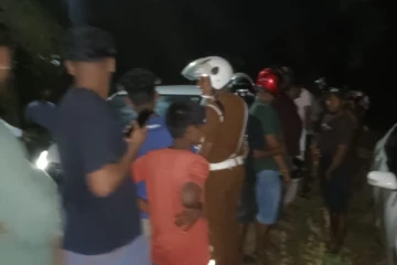 காருக்குள் கடத்தப்பட்ட ஆபத்தான பொருள் ; மடக்கிப் பிடித்த பொலிஸார்