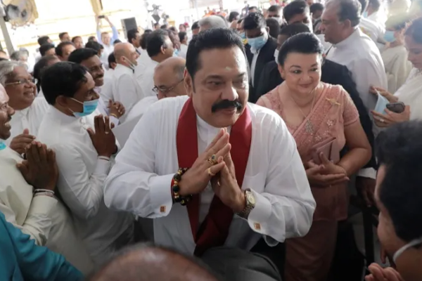 நீண்ட நாட்களின் பின் ஒன்றாக கூடிய ராஜபக்க்ஷவினர்! மீண்டும் அப்பாவாகும் நாமல் | Rajapaksas Gathered Together After A Long Time