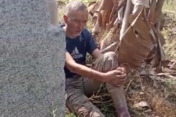 இந்தியாவுக்கு மலையேற்றத்துக்கு சென்ற பிரான்ஸ் நாட்டவர் சந்தித்த மோசமான அனுபவம் | French Man Falls While Climbing Hill In Karnataka