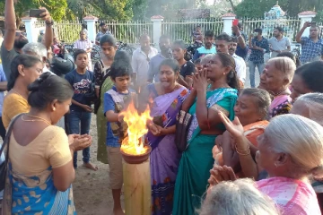 புலனாய்வாளர்களின் தீவிர கண்காணிப்பு வளையத்திற்குள் யாழில் உணர்வுபூர்வ அஞ்சலி!