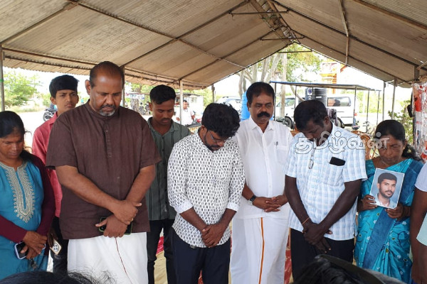 சுழற்சி முறையிலான உண்ணாவிரதப் போராட்டம்: கஜேந்திரகுமார் பொன்னம்பலம் - சிறீதரன் பங்கேற்பு | Hunger Strike Gajendrakumar Sridharan Participates