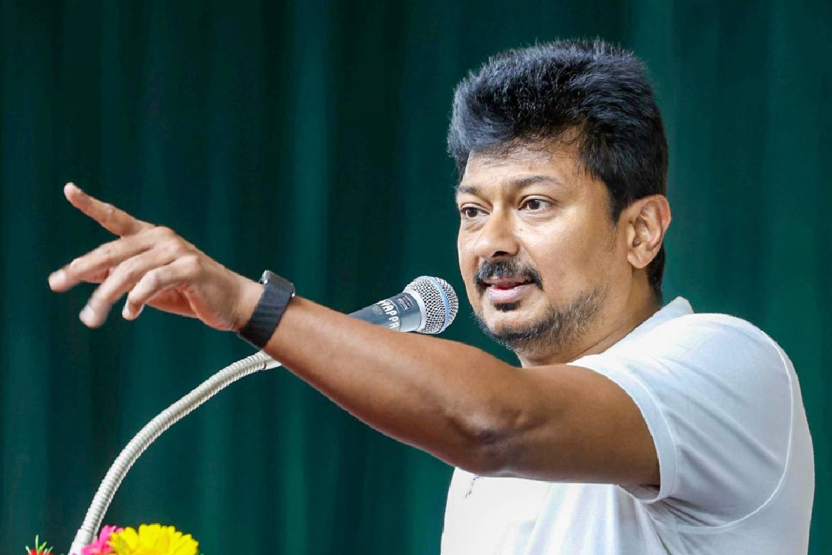 எம்.எல்.ஏ.க்களை வாங்குவதில் மட்டும் கவனம் செலுத்தாமல்.. உதயநிதி ஸ்டாலின் விமர்சனம் | Udhayanidhi Urge Vijay To Get Water From Karnataka