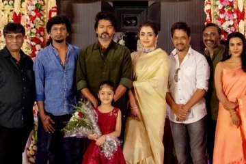 தளபதி67 பூஜையில் பங்கேற்ற பெண் குழந்தை யார்? இந்த நடிகரின் மகள் தானா