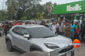 අකුරේගොඩදී කරන්දෙණියේ සුද්දා විසින්ම සිය නීතීඥවරයාට වෙඩි ? - හේතුව සමග සියල්ල හෙළි වේ