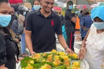 හදවත මොහොතකට නතර වුණූ, මනුස්සකම පිටාර ගැලූ ගෝල්ෆේස් පිටියේ උතුරා ගිය මනුස්සකම.. (PHOTOS)