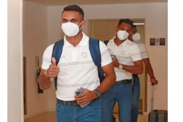 அவுஸ்திரேலியாவிற்கு புறப்பட்டது இலங்கை அணி