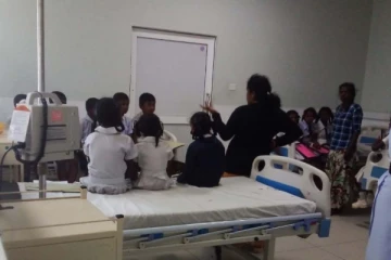 உணவு ஒவ்வாமையினால் பாடசாலை மாணவர்கள் 31 பேர் வைத்தியசாலையில் அனுமதி