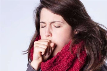 தொடர்  இருமலால் அவதியா? இதனை போக்க இதோ சில எளிமையான வீட்டு வைத்தியம்!