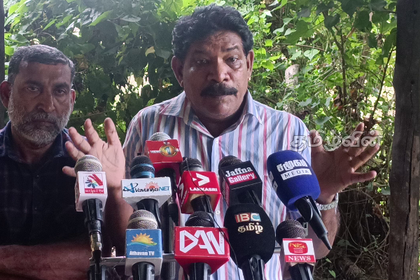 மன்னார் மாவட்டத்தை இந்தியாவுக்கு வழங்குவற்கு எதிர்ப்பு தெரிவிக்க வேண்டும்: சந்திரசேகரன் | Mannar District Give To India Chandrasekaran மன்னார் மாவட்டத்தை இந்தியாவுக்கு வழங்குவற்கு எதிர்ப்பு தெரிவிக்க வேண்டும்: சந்திரசேகரன் | Mannar District Give To India Chandrasekaran